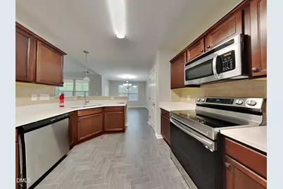 295 New Castle Lane, Spring Lake, NC 28390 - Photo 5