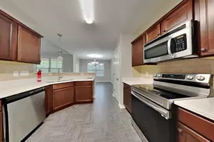 295 New Castle Ln, Spring Lake, NC 28390 - Photo 5