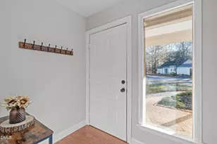 106 Wimbledon Ct, Cary, NC 27511 - Photo 9