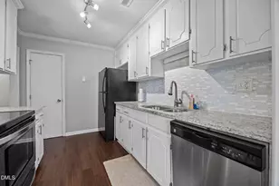 122 Clancy Cir, Cary, NC 27511 - Photo 21