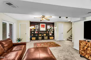 2850 Wycliff Rd, Raleigh, NC 27607 - Photo 23