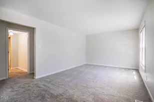 121 Westview Dr, Carrboro, NC 27510 - Photo 3