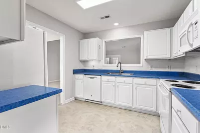 3027 Maple Avenue #Apt R1, Burlington, NC 27215 - Photo 5