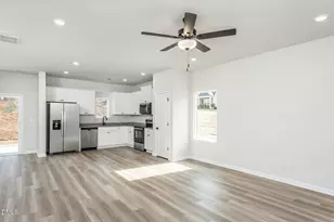 18 Neuse Hollow Ct, Clayton, NC 27527 - Photo 3