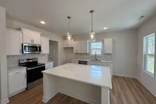 201 Tuskeegee Dr, Smithfield, NC 27577 - Photo 5