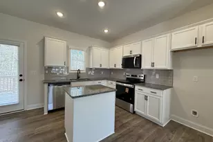 37 Raven Rock Pl, Clayton, NC 27520 - Photo 3