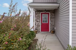 372 Mineral Spg Ln, Fuquay Varina, NC 27526 - Photo 3