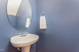 233 Murray Glen Dr, Cary, NC 27519 - Photo 9