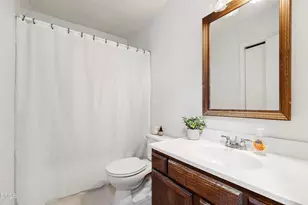 5810 Shady Grove Cir, Raleigh, NC 27609 - Photo 9