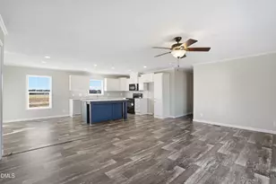 77 Greenview Ct, Dunn, NC 28334 - Photo 5