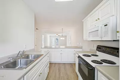 2431 Moran Street #Apt C, Burlington, NC 27215 - Photo 13