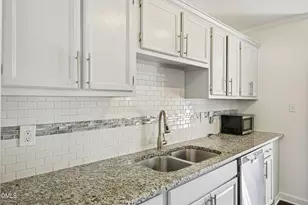 21 Winchester Ct, Durham, NC 27707 - Photo 11