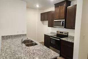 110 Parker Ln, Mebane, NC 27302 - Photo 3