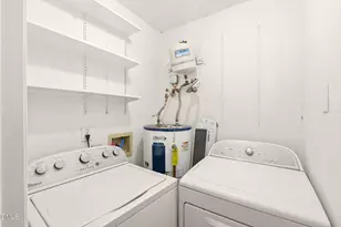 1300 Park Glen Dr, Raleigh, NC 27610 - Photo 25