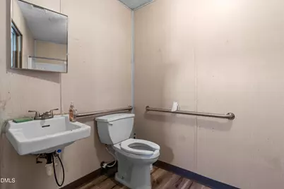 1209 W Market Street #1235-I, Smithfield, NC 27577 - Photo 5