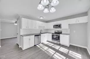 2231 Violet Bluff Ct, Raleigh, NC 27610 - Photo 7