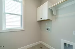 737 W Holly Springs Rd, Holly Springs, NC 27540 - Photo 31