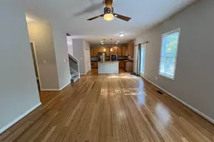 109 Oakbeech Ct, Holly Springs, NC 27540 - Photo 9