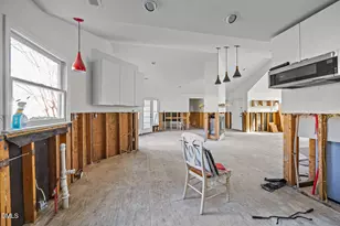 105 Riverbirch Point, Carrboro, NC 27510 - Photo 5