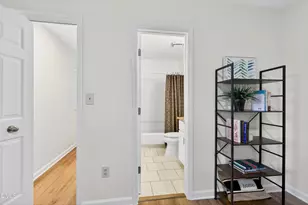 136 Lake Hollow Cir, Cary, NC 27513 - Photo 17