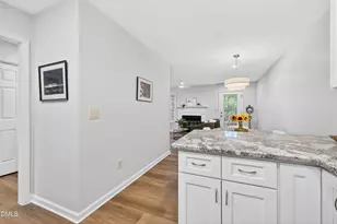 136 Lake Hollow Cir, Cary, NC 27513 - Photo 23