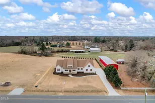 3180 Oakridge River Rd, Fuquay Varina, NC 27526 - Photo 3