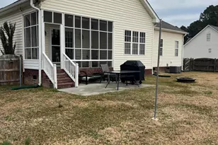 7 Edgewater Dr, Smithfield, NC 27577 - Photo 3