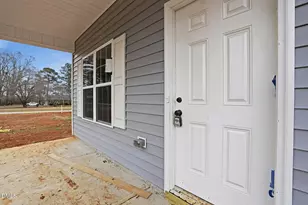 11 Halifax Ave, Louisburg, NC 27549 - Photo 5