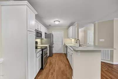 1720 Renwick Drive #102, Fayetteville, NC 28304 - Photo 7