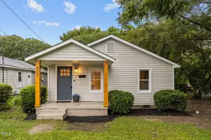 807 N Wilson Ave, Dunn, NC 28334 - Photo 1