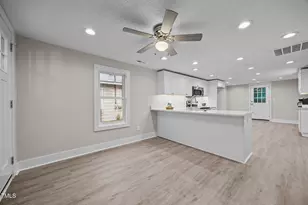 807 N Wilson Ave, Dunn, NC 28334 - Photo 5