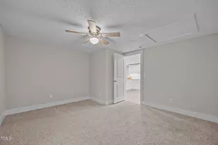 807 N Wilson Ave, Dunn, NC 28334 - Photo 17