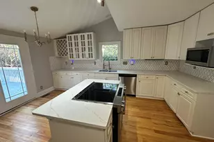 2610 Dover Rd, Raleigh, NC 27608 - Photo 13