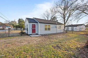 513 Wondertown Dr, Erwin, NC 28339 - Photo 3