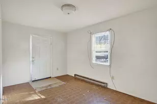 426 Thomas St, Henderson, NC 27536 - Photo 7