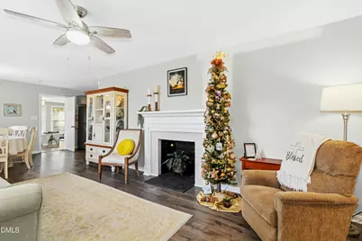 152 E Cedar Avenue, Wake Forest, NC 27587 - Photo 7