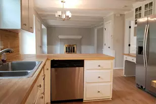 6508 Dresden Ln, Raleigh, NC 27612 - Photo 9