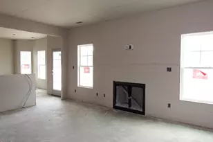 4734 Scenic Pines Dr, Hope Mills, NC 28348 - Photo 5