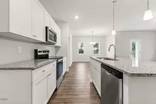 413 Hallingsfield Wy, Zebulon, NC 27597 - Photo 7