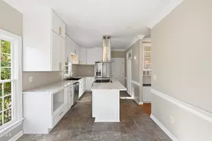 101 Highlands Lake Dr, Cary, NC 27518 - Photo 13