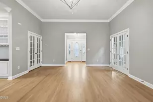 101 Highlands Lake Dr, Cary, NC 27518 - Photo 9