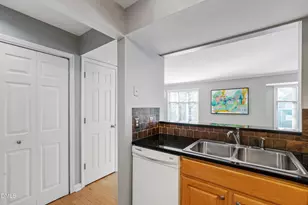 1210 Westview Ln, Raleigh, NC 27605 - Photo 13