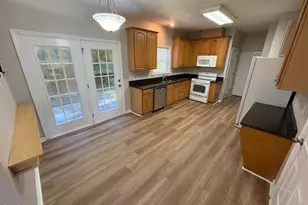 1007 Double Spring Ct, Apex, NC 27502 - Photo 5