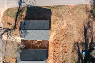 1105 8th St, Statesville, NC 28677 - Photo 15