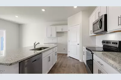 345 Hanging Elm Lane, Fuquay Varina, NC 27526 - Photo 5