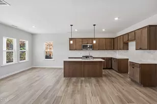 1009 Honey Bee Ct, Durham, NC 27703 - Photo 9