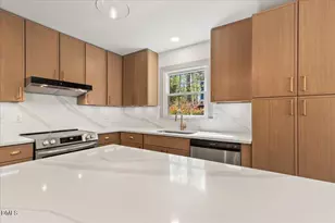 1424 Kildaire Farm Rd, Cary, NC 27511 - Photo 23