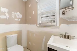 330 E Stallings St, Clayton, NC 27520 - Photo 5