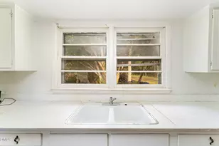 330 E Stallings St, Clayton, NC 27520 - Photo 23