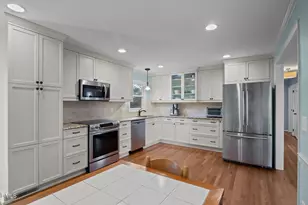 4828 Latimer Rd, Raleigh, NC 27609 - Photo 7